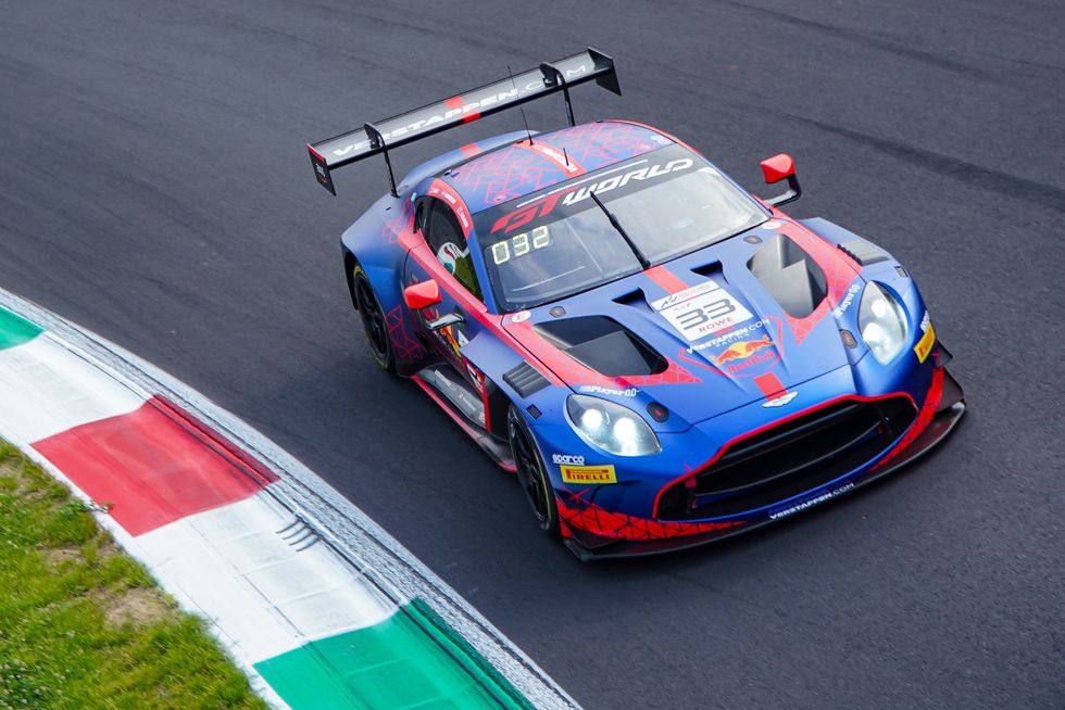 Verstappem.com Aston Martin