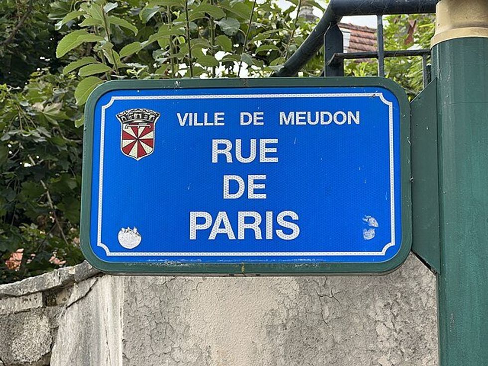 Ville de Meudon sign