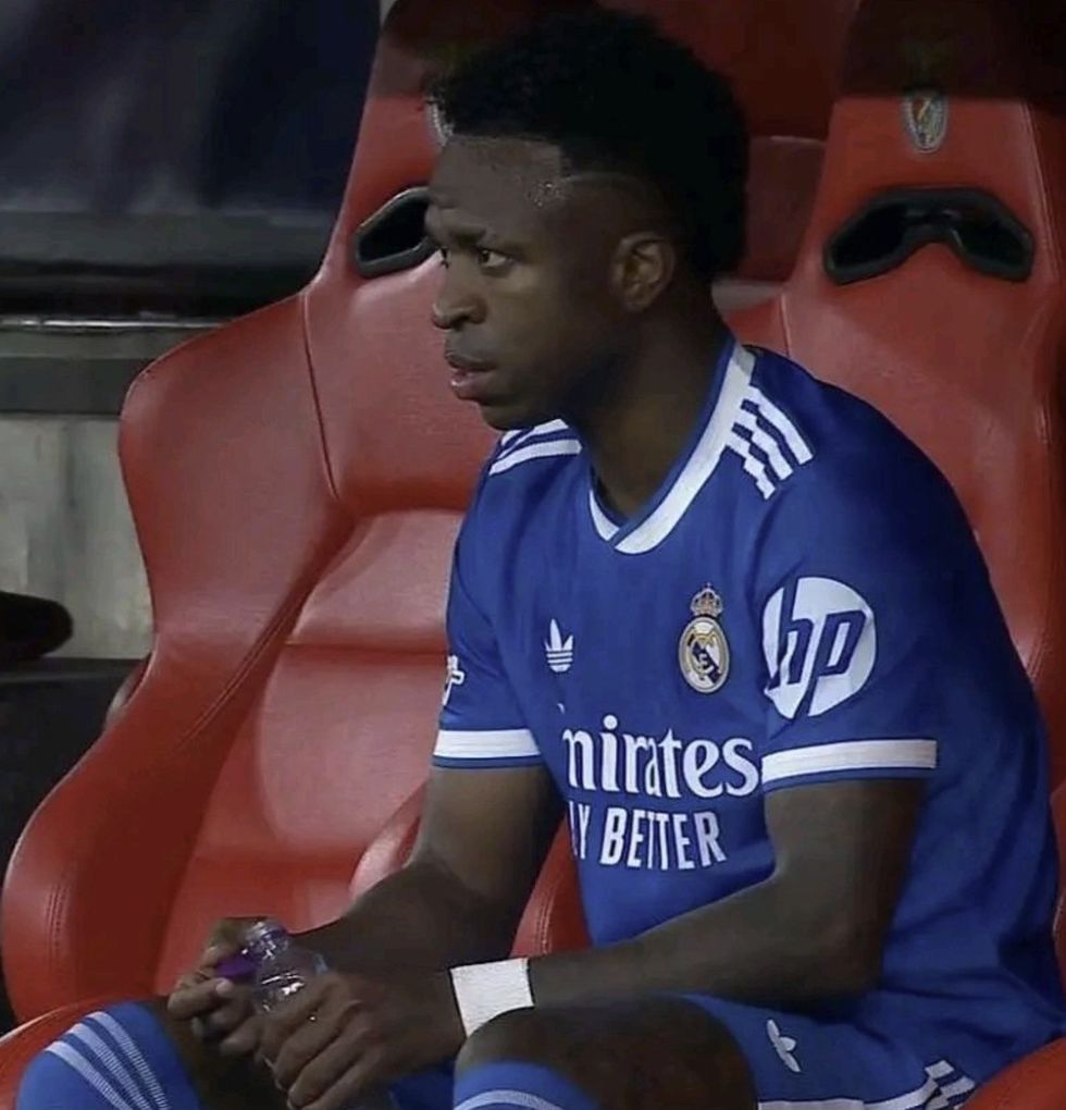 Vinicius Jr went and sat on the bench after the incident and did not return for some time before the match resumed