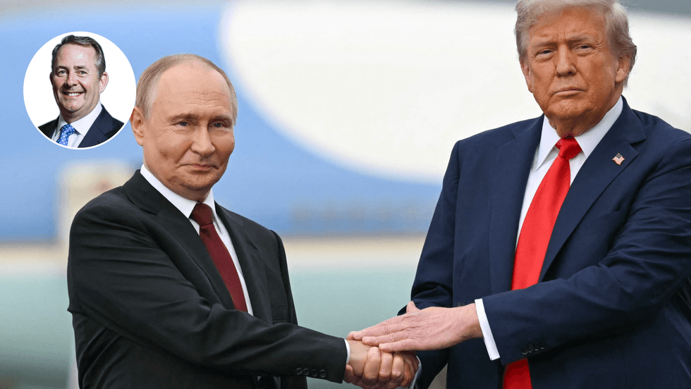 Vladimir Putin (left), Donald Trump (right)