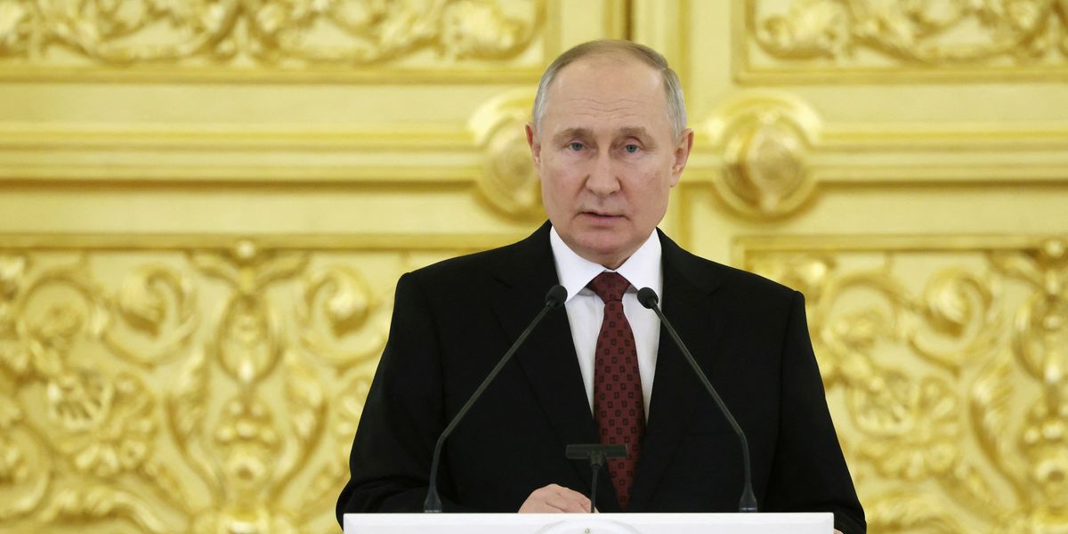 NextImg:Putin facing crisis after support for Ukraine war collapses among Russians
