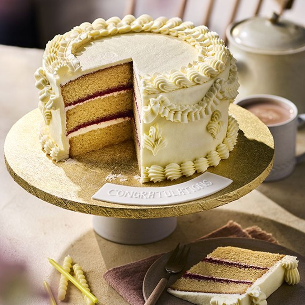 Waitrose Vintage Style Lemon & Raspberry Lambeth Cake