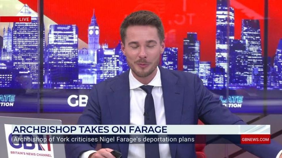 Turkish trans drag queens handed 'nonsensical' British 'golden visas'