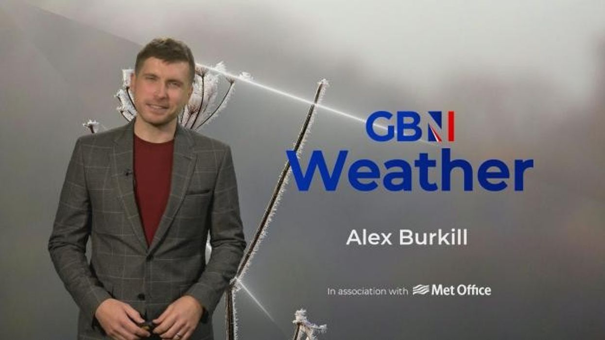 UK weather: Met Office issues MORE snow warnings as Britons brace for 350-mile ice wall