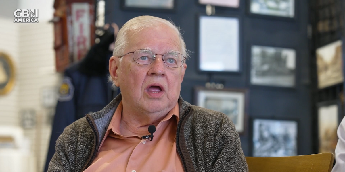 NextImg:‘I don’t think it’s a bad thing’: US liberal bafflingly defends dressing seven-year-old in burqa