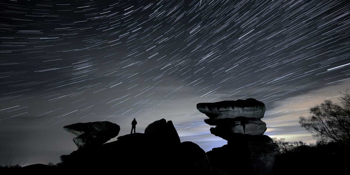 NextImg:Quadrantid meteor shower to blaze through Britain's skies TONIGHT as moon's position will increase visibility