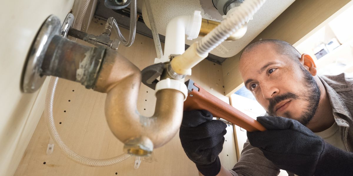 NextImg:Cowboy plumbers overcharge elderly couple £7,000 for just 4-hour job