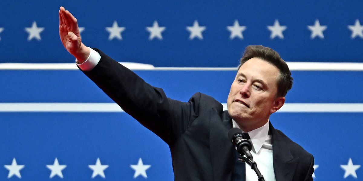 NextImg:‘They’re going to kill me!’ Elon Musk fears being ‘assassinated’ after being smeared by mainstream media
