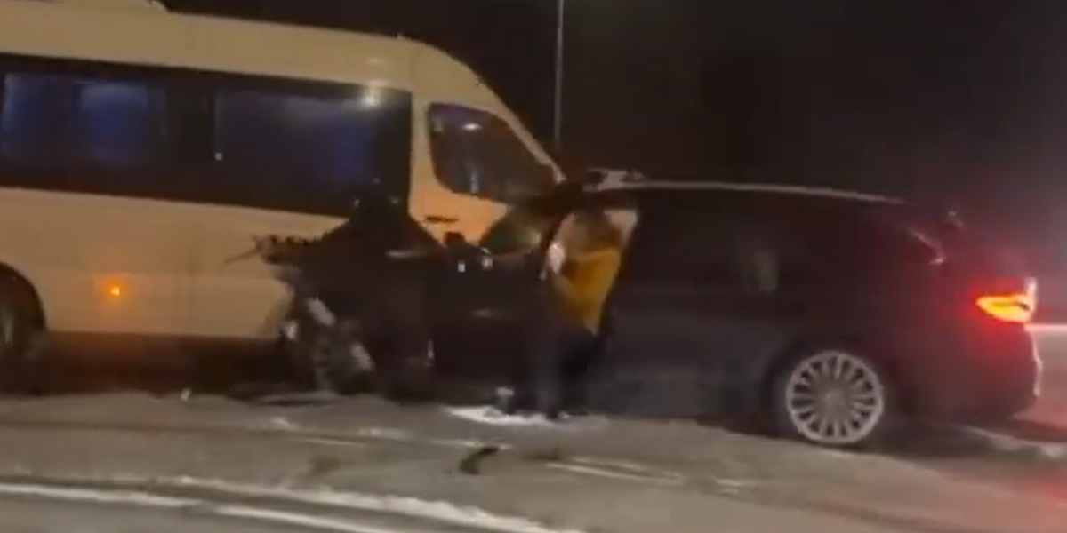 NextImg:Twelve British soldiers injured in horrific six-car pile up in Estonia