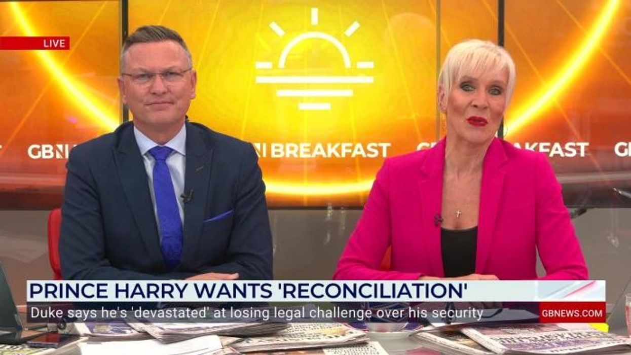 Counter-terror police arrest 8 people in two separate raids