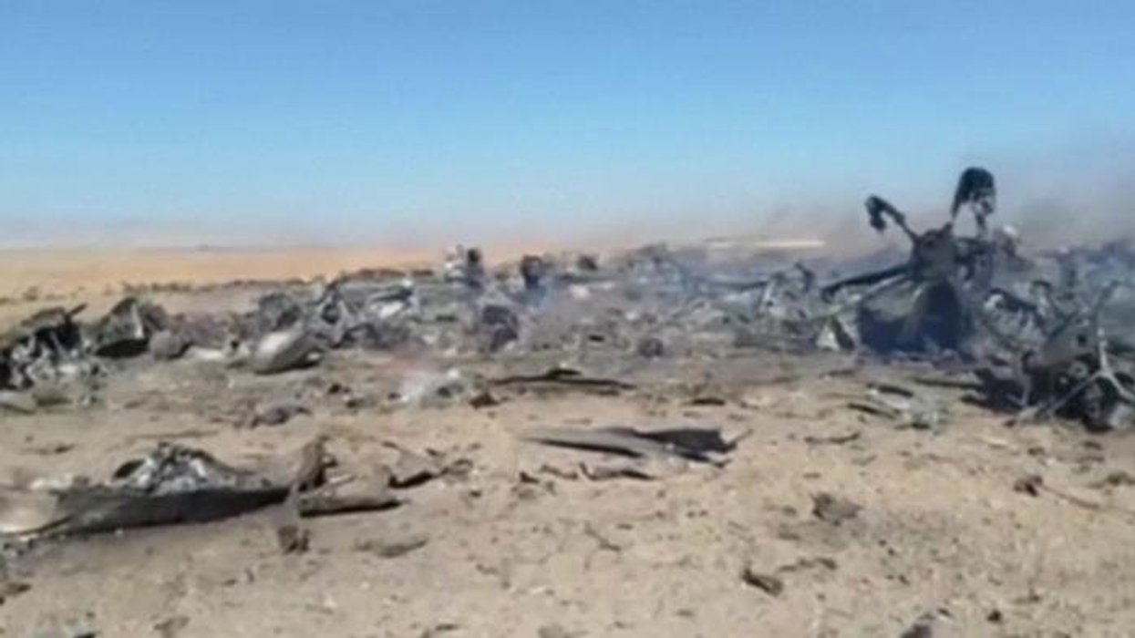 Wreckage of US aircraft in Iran pictured for first time following dramatic rescue mission