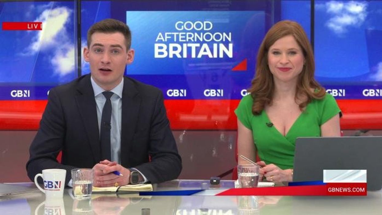 'What is he up to?!' Lord Mandelson splits from Labour policy as he goes rogue to back Trump peace deal