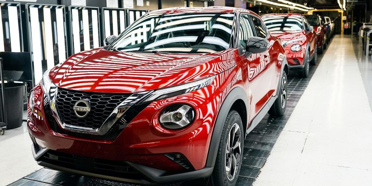 NextImg:Nissan boosts British industry and secures 'hundreds of jobs' with new plant producing electric car motors