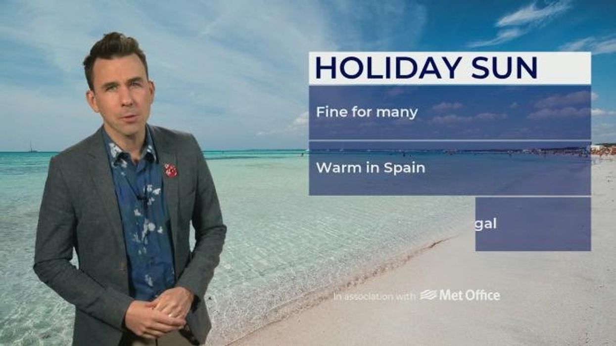 Northern Lights set to be visible in Britain once again tonight as geomagnetic storm rages