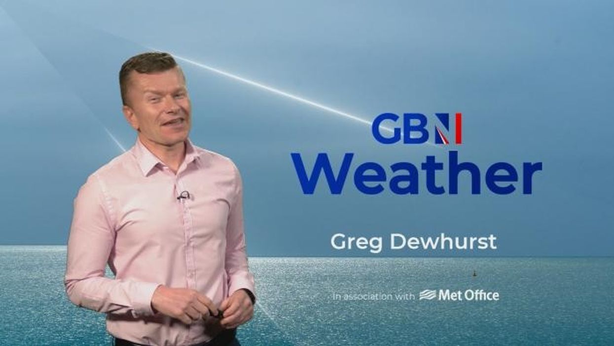 UK weather: Hayfever sufferers issued warning as 'pollen bomb' set to explode in just WEEKS