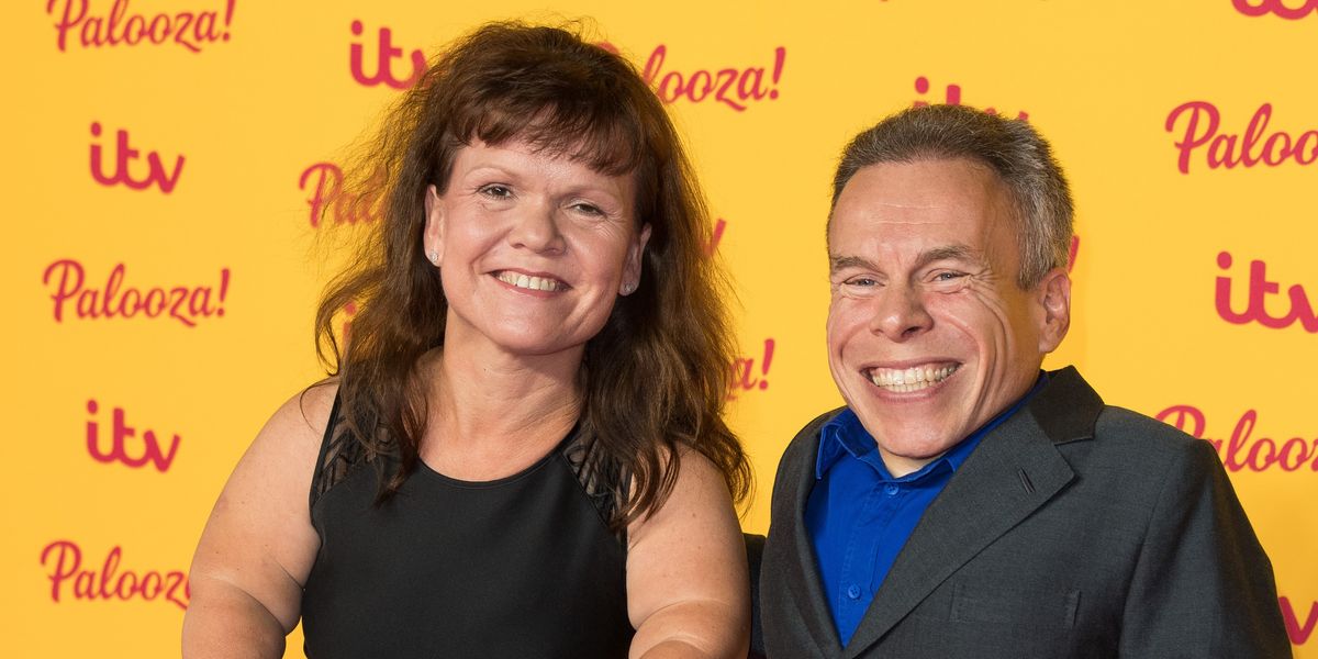 NextImg:Warwick Davis 'sues London hospital' over medical negligence claims following death of wife Samantha