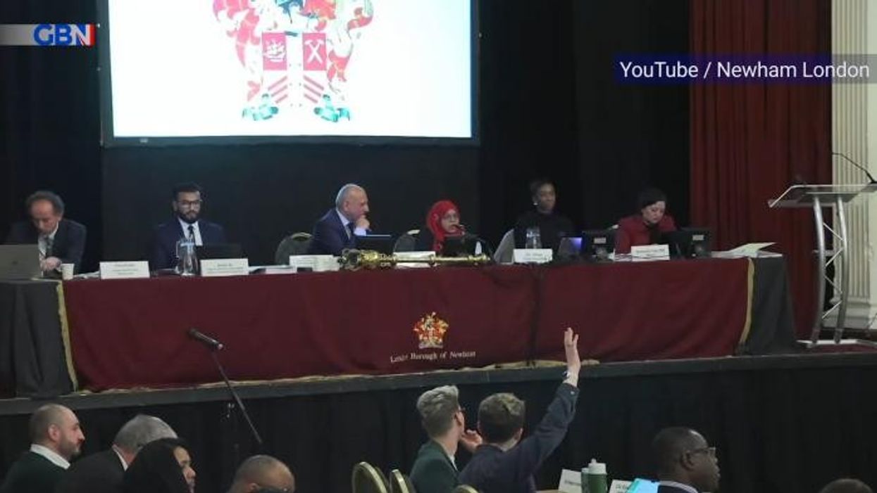 Labour Jewish councillor booed and HISSED during council meeting