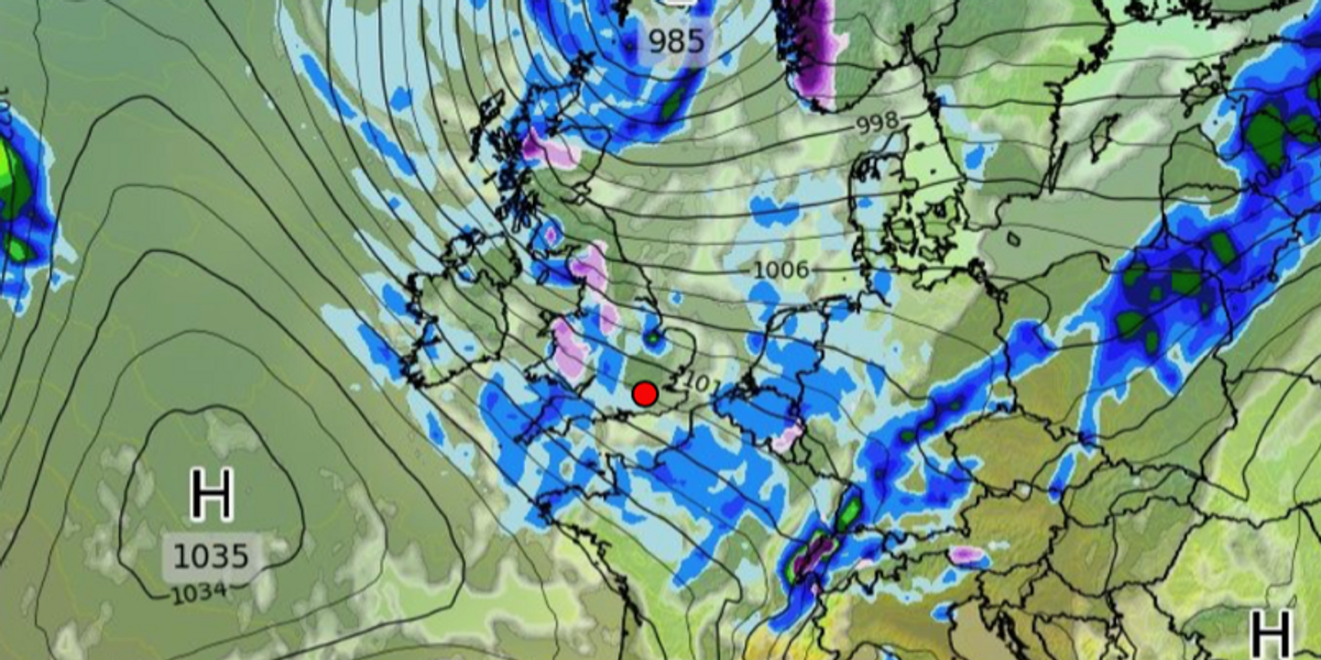 NextImg:UK weather: Temperatures to plunge as ‘major’ winter storm swipes Britain
