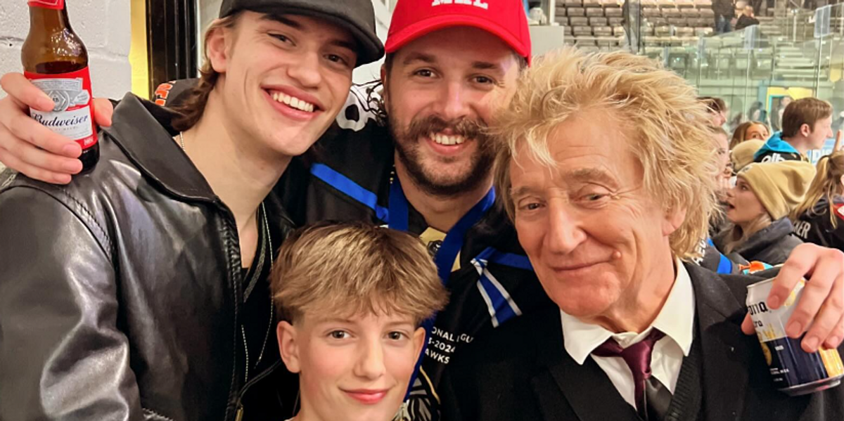 NextImg:Rod Stewart leaves fans in disbelief as they spot distracting feature in rare snap with sons
