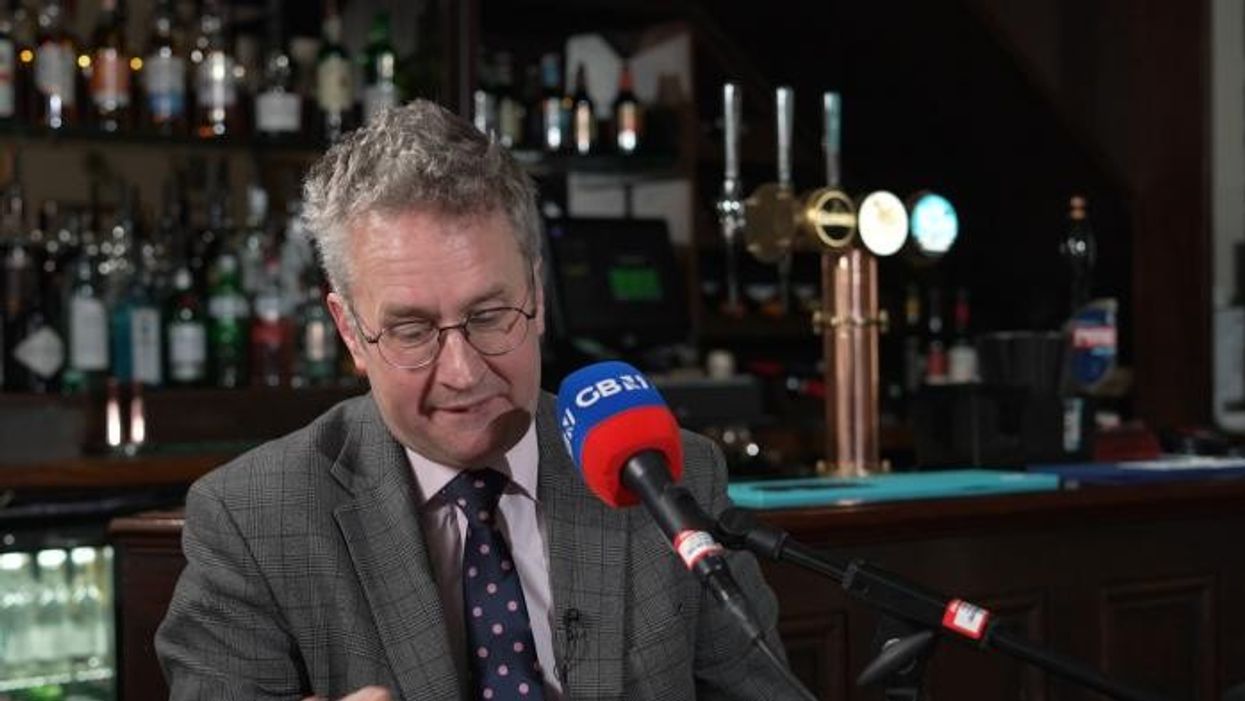 US economic crash possible in just MONTHS with America surging towards crisis point