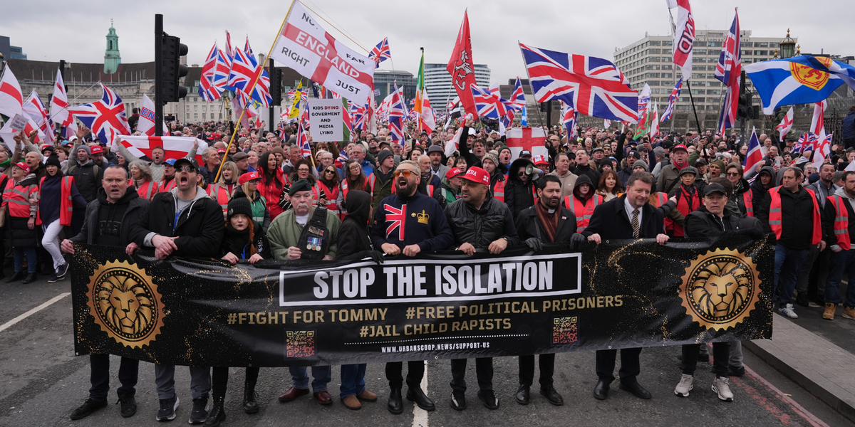 NextImg:Tommy Robinson protest: Thousands gather in central London for 'Unite the Kingdom' rally