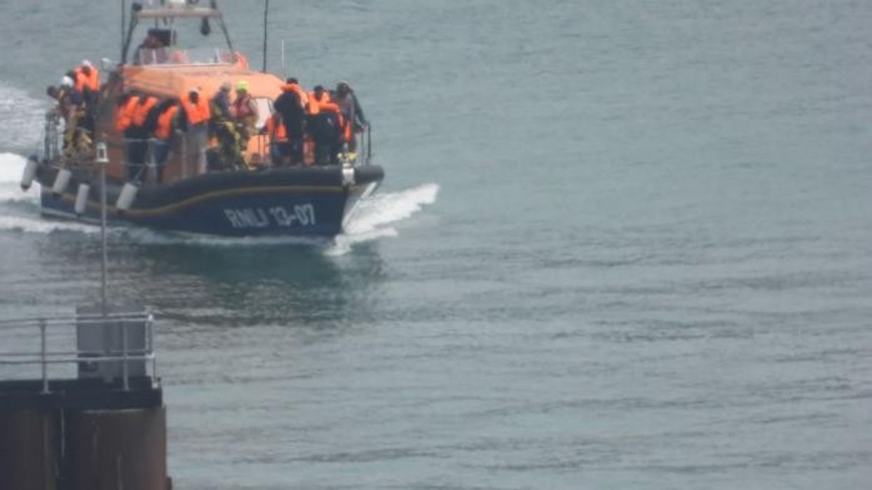 WATCH: Chaos at Dover as record Channel migrant wave triggers lifeboat frenzy at harbour