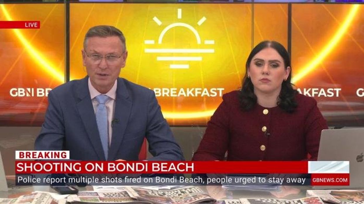 Keir Starmer posts happy Hanukkah message as shooters open fire during Jewish celebrations in Australia