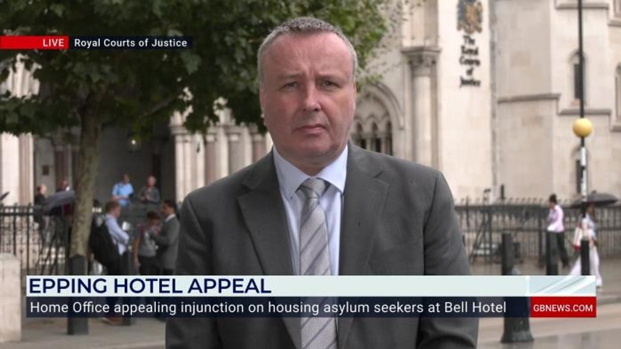 'It's kicking off!' Clashes erupt outside Epping hotel again after Home Office court challenge