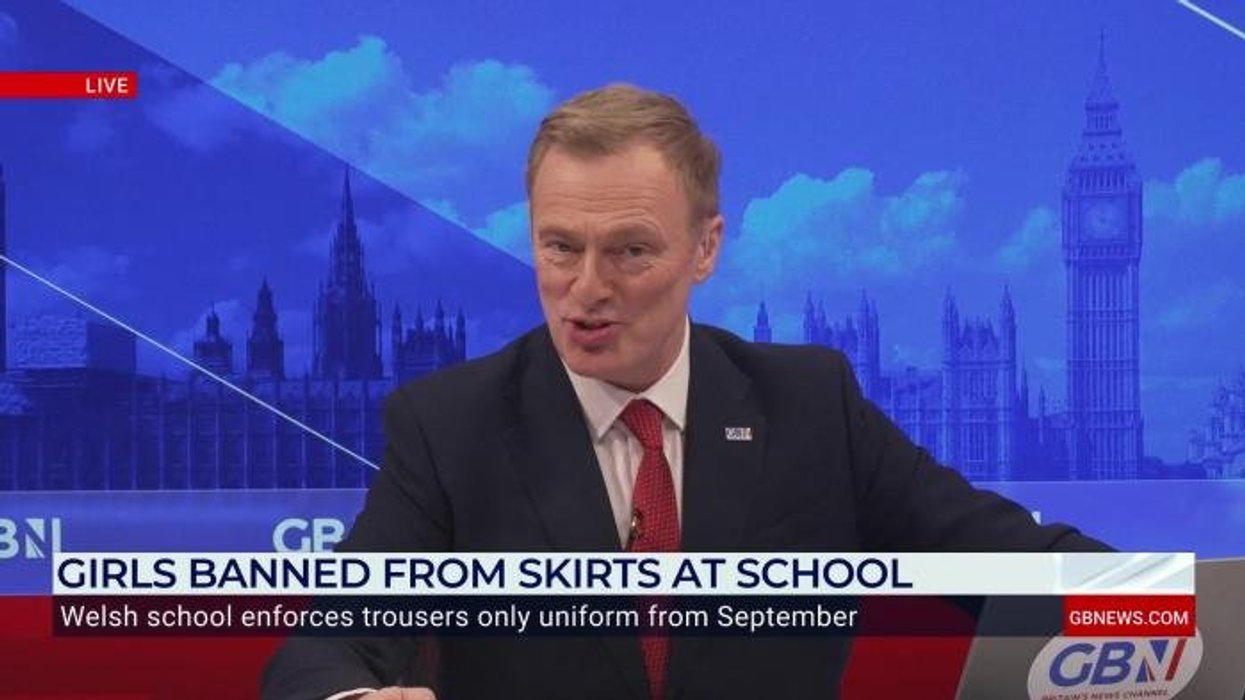 Bank of England now allows ‘genderfluid’ men to wear eyeshadow and heels