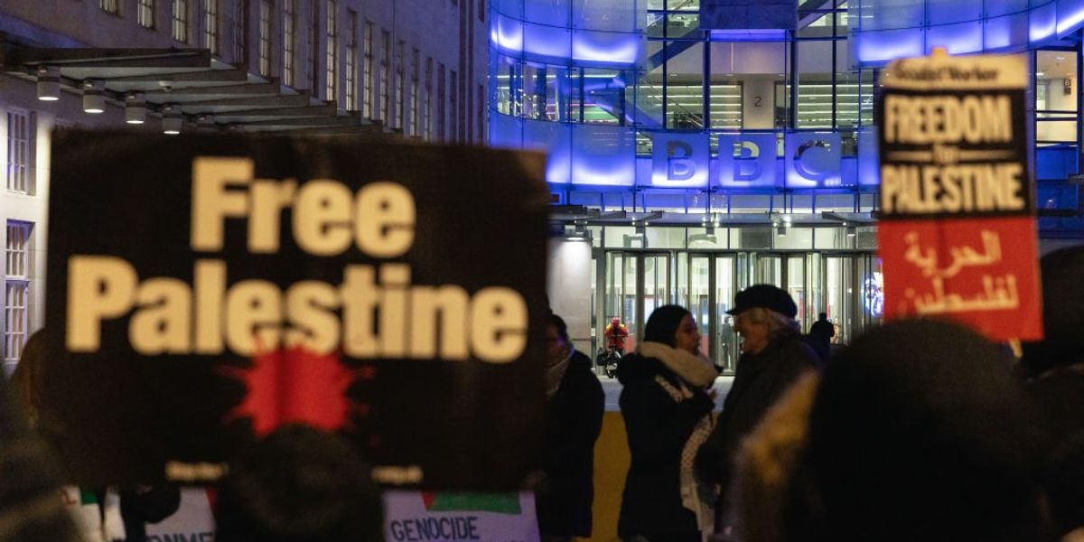 NextImg:Met Police cracks down on pro-Palestinian protest as they use powers to prevent major gathering