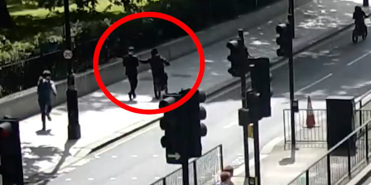 NextImg:Moment thieves snatch phones from two pedestrians before police chase yobs for TWO hours through city