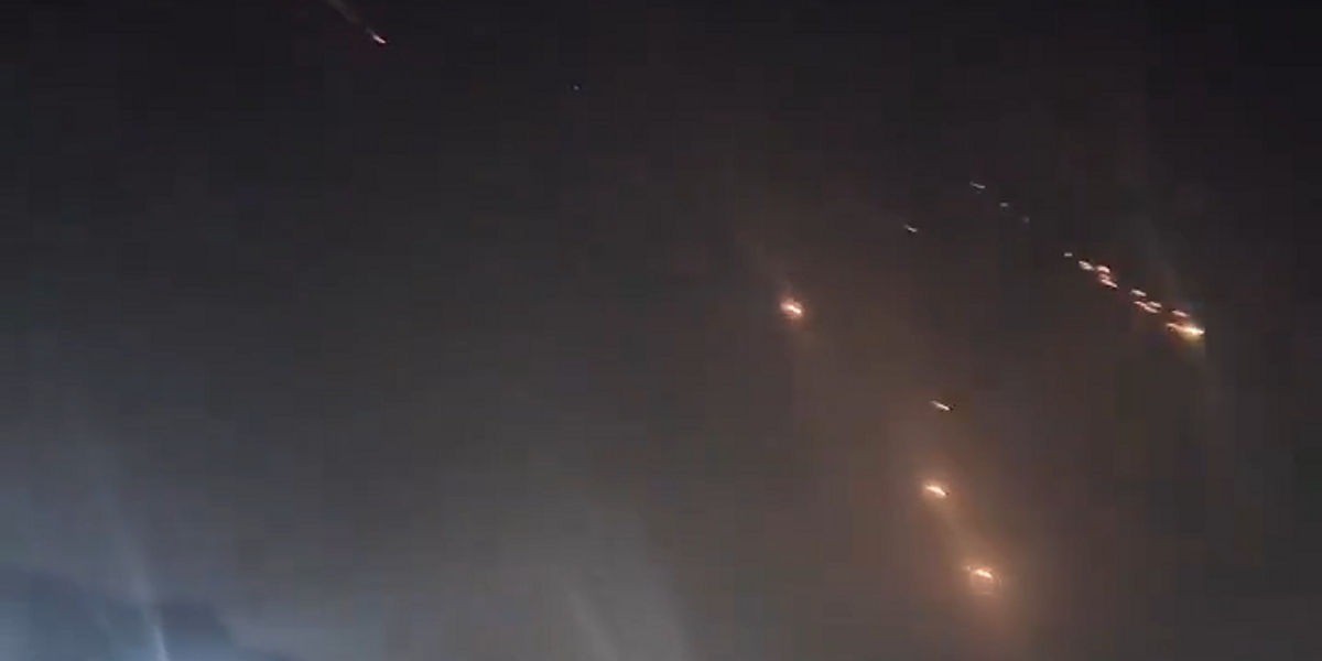 NextImg:WATCH: Moment explosions light up the sky above Jerusalem in UNPRECEDENTED ATTACK on Israel