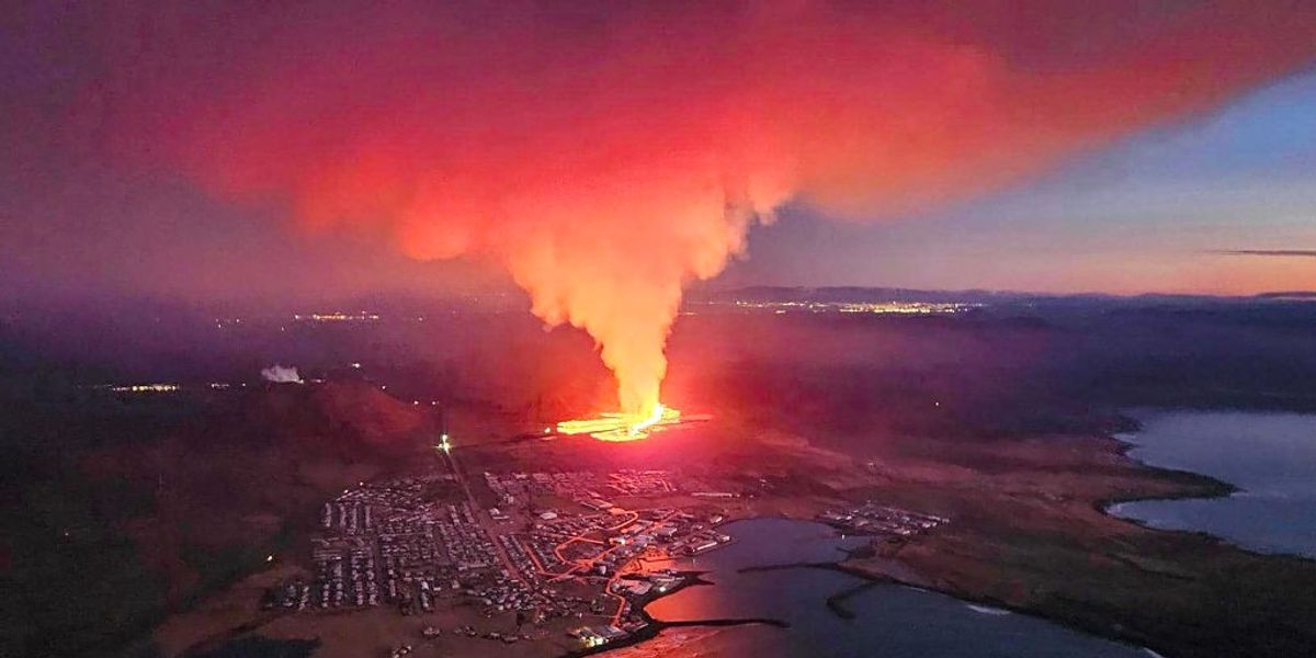 NextImg:Scientists warn volcanic eruption could be disastrous for humanity
