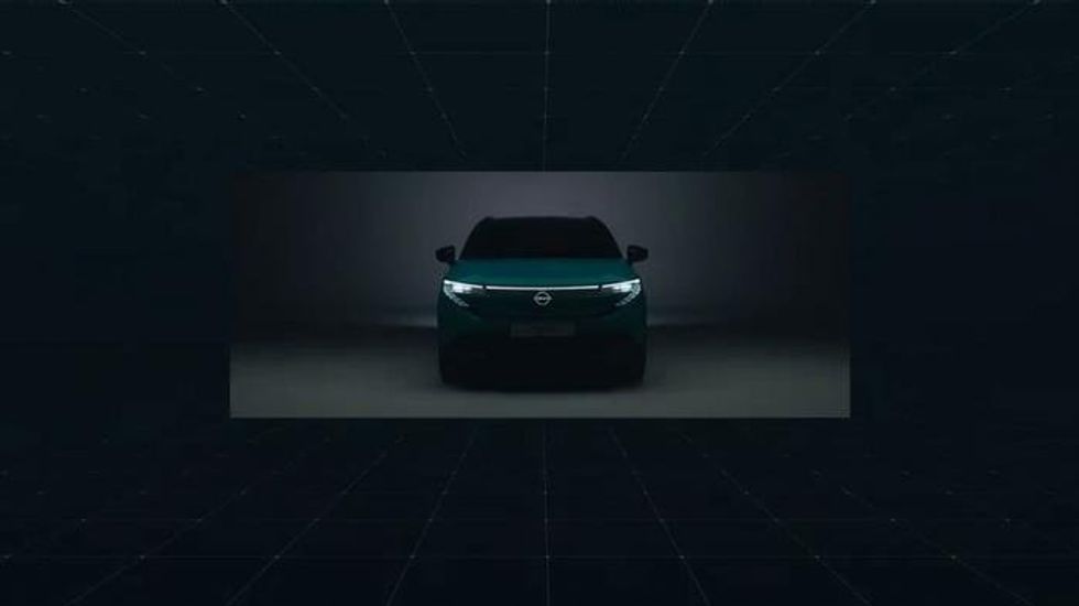 Nissan 'remains firmly committed to an electric future' with new Juke in major boost to UK manufacturing