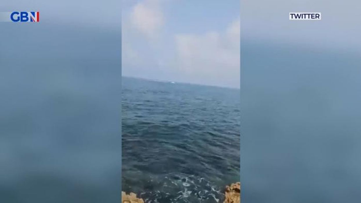 Border patrol speedboat crushes migrant dinghy after dramatic chase