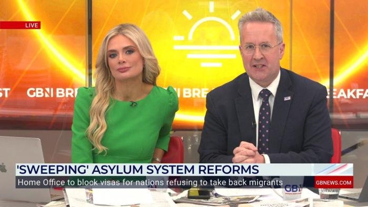 'Don't stick to status quo!' Borders minister issues stark warning to Labour MPs over asylum crackdown mutiny