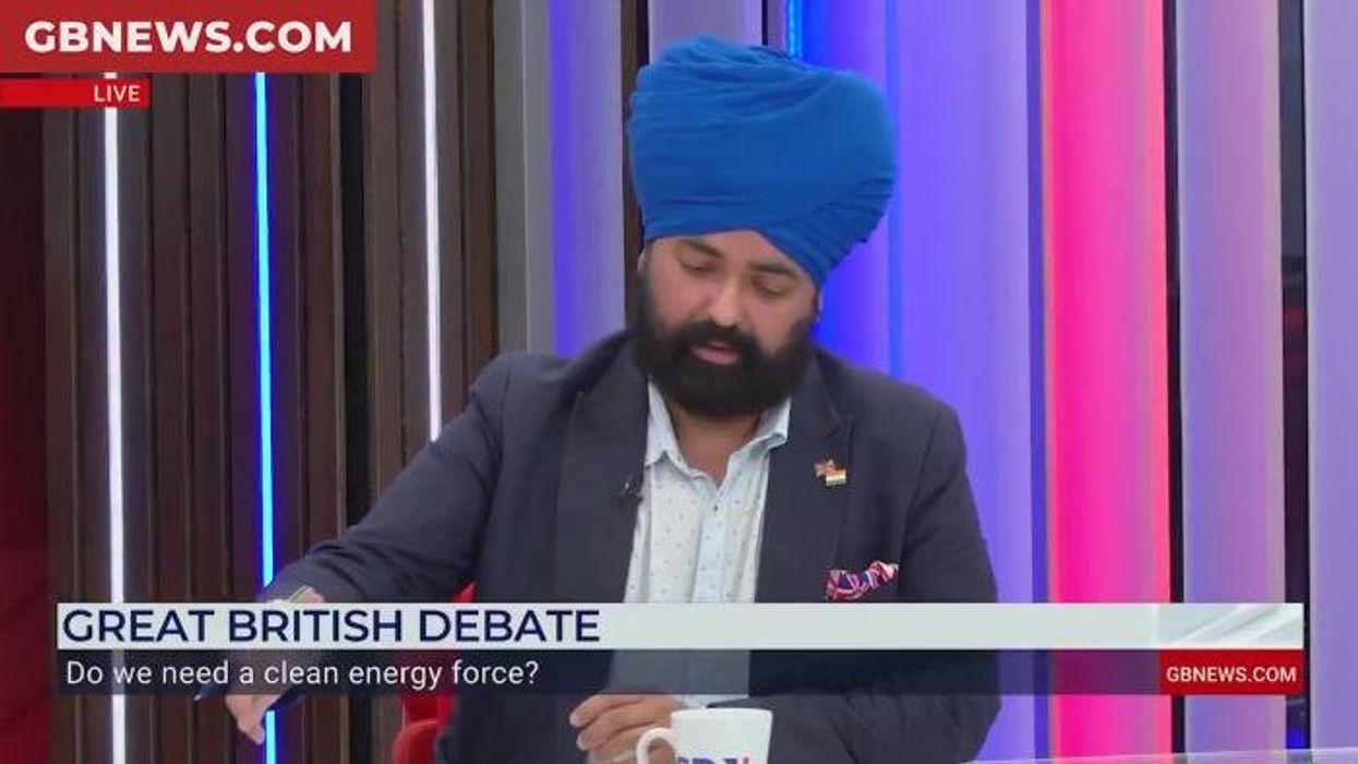'Where is the £300?!' Labour MP called out on Ed Miliband's 'fairytale' pledge to cut energy bills: 'It's net stupid!'