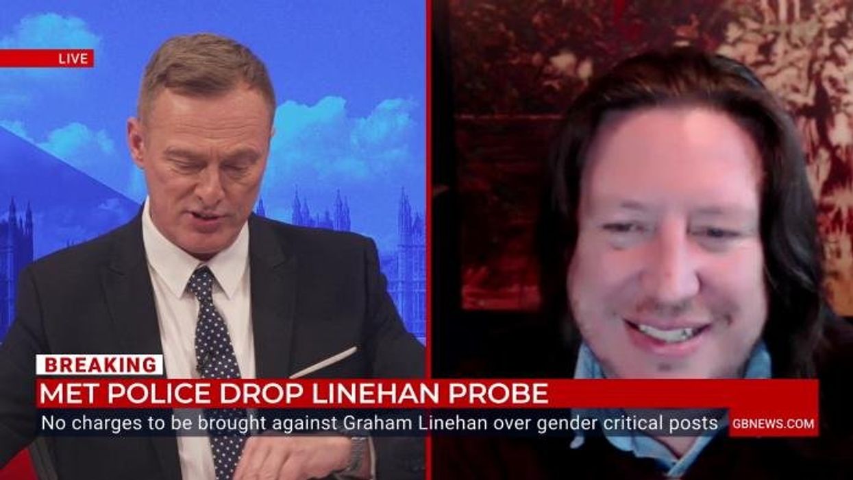 'Utter disgrace!' Top barrister demands Met Police commissioner to 'resign' after dropping Graham Linehan charges