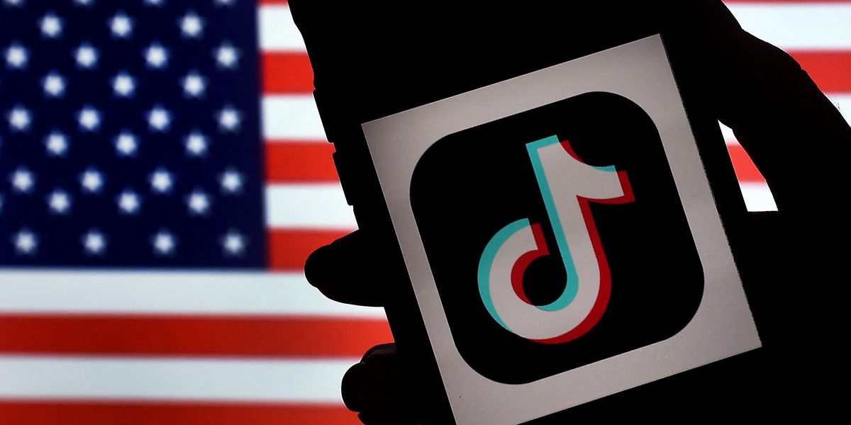 NextImg:Perplexity AI makes a bid to merge with TikTok US as Trump set for announcement