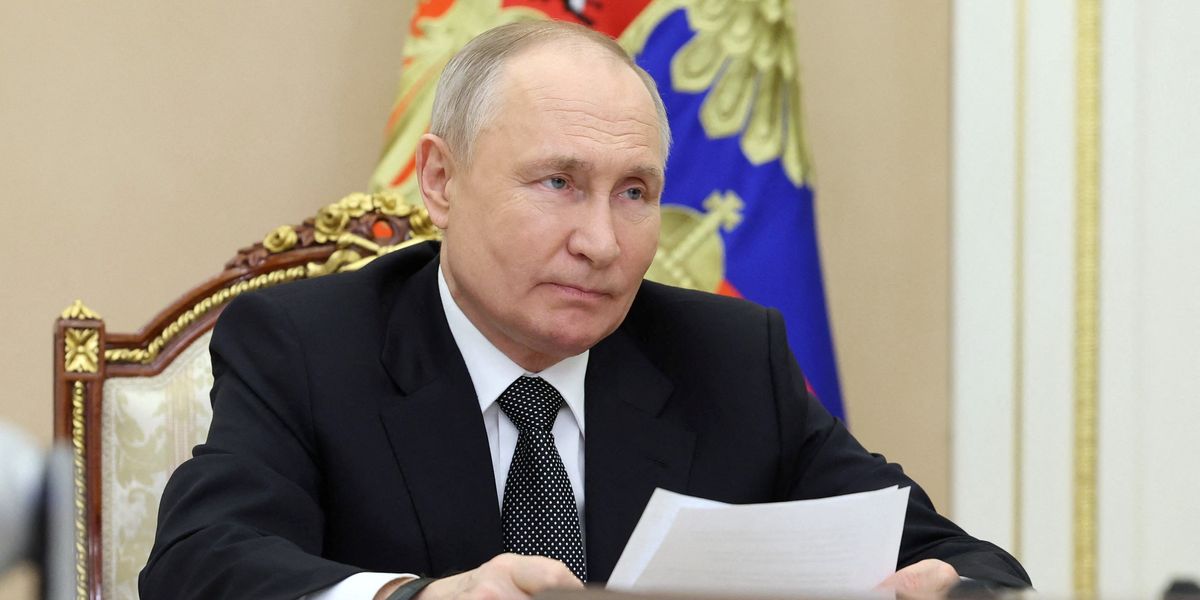 NextImg:Putin plotting 'major killing spree' of Britons as Russian President 'loses all restraint'