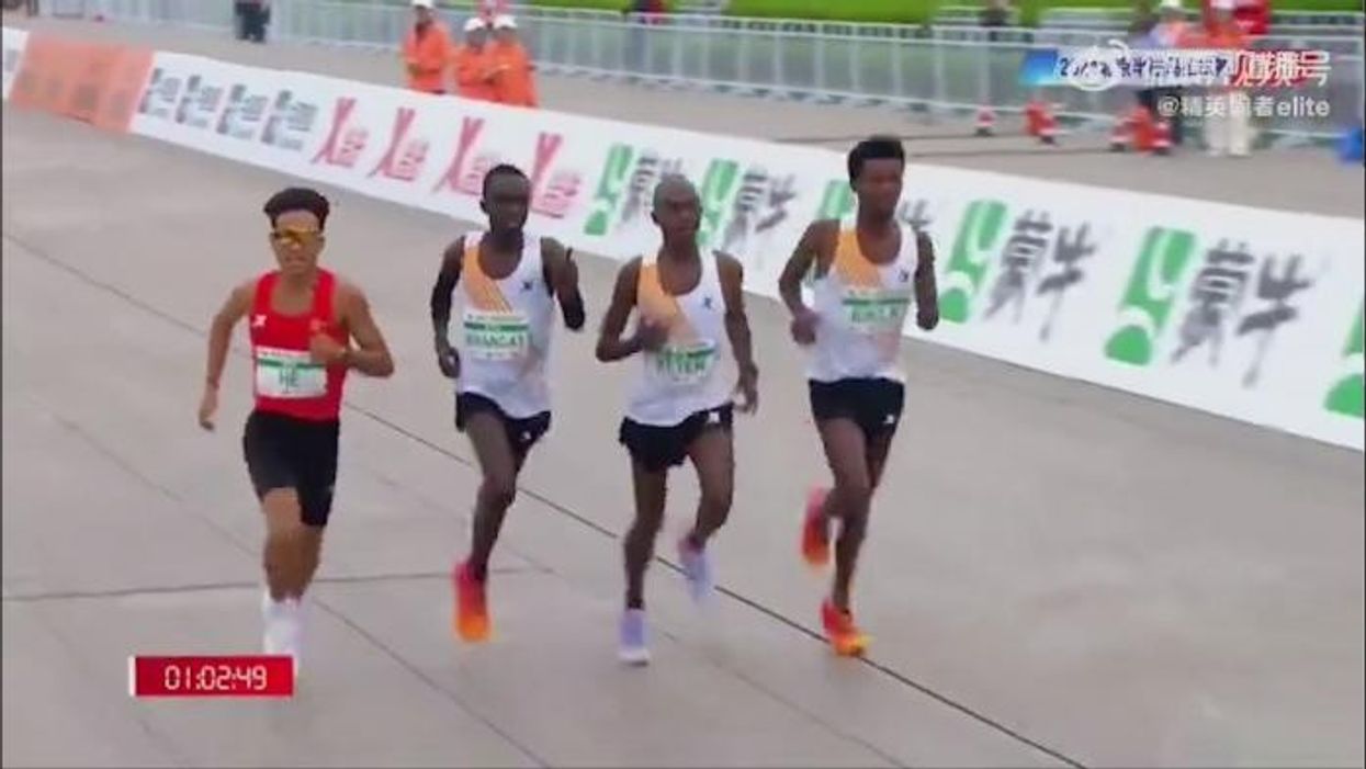 Beijing half marathon winner stripped of gold medal, quartet told to return prize money after bizarre finish