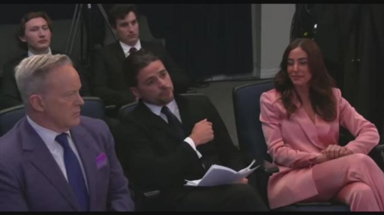 Donald Trump press secretary asked by Winston Marshall if Britons jailed for hate speech could move to US - WATCH