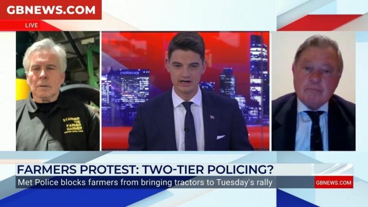 'Two-tier policing!' Met Police scolded for attempt to BLOCK farmers from bringing tractors to protest: 'We will not keep them at home'