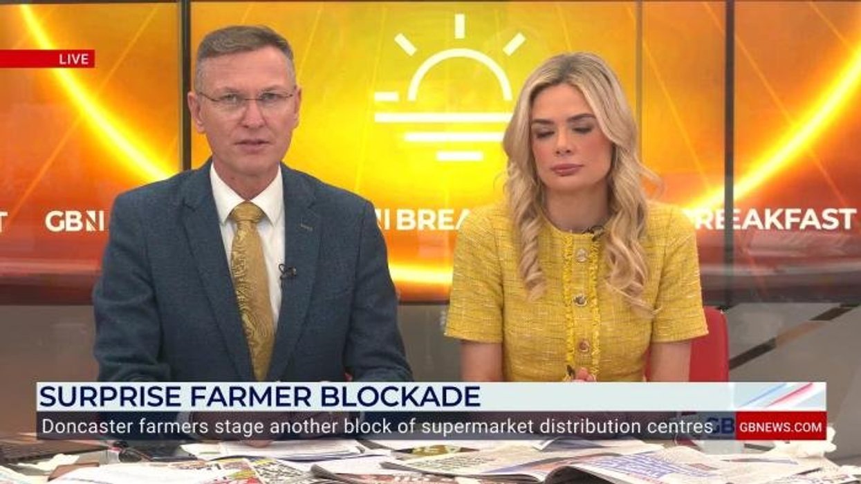 'Fed up of being shafted!' Labour put on blast while Doncaster farmers BLOCKADE supermarket depots