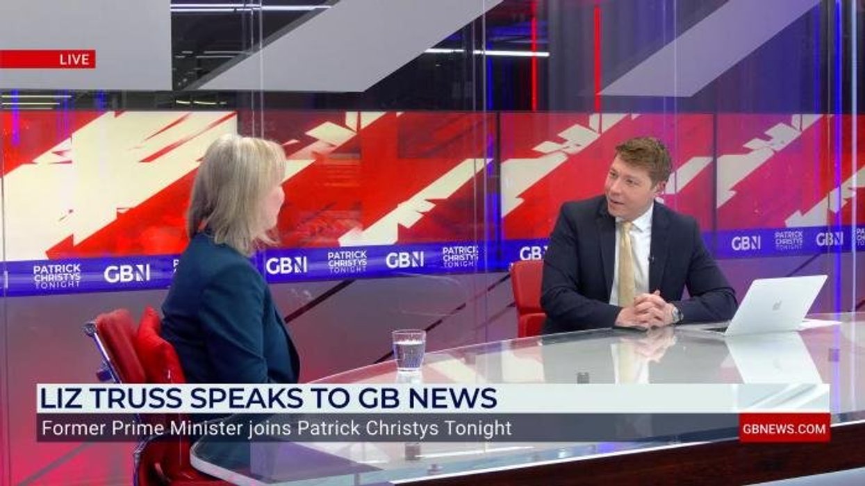 'Desperate!' Liz Truss accuses Keir Starmer of 'clutching at straws' as Labour leader 'bows to Beijing'