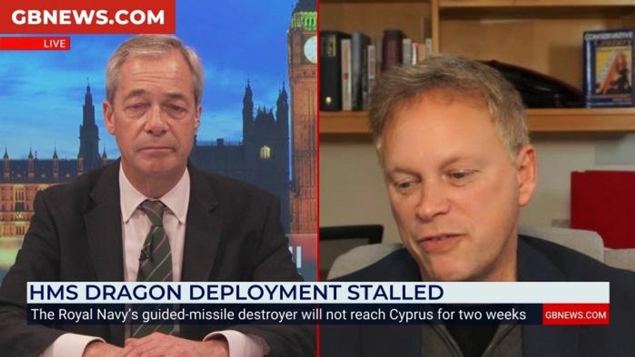 'Embarrassing!' Keir Starmer torn apart by Grant Shapps for 'pathetic' handling of Iran war