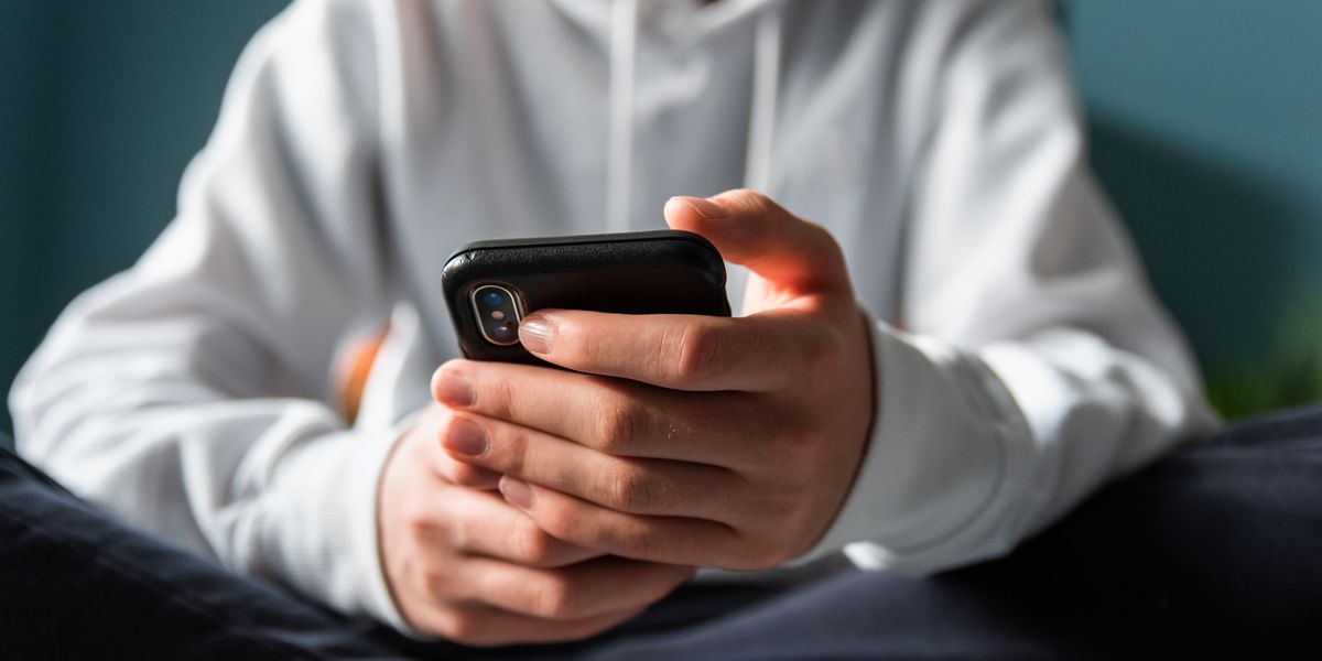 NextImg:Australia passes social media ban for under-16s with companies facing £25m non-compliance fines