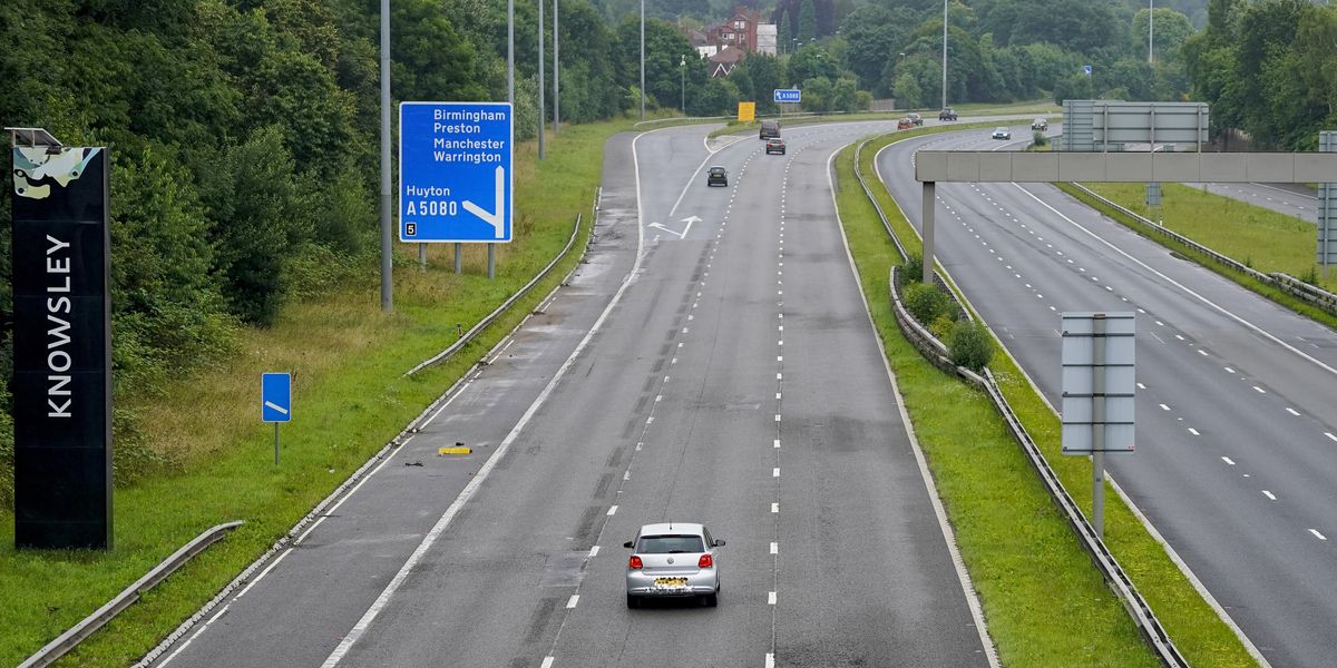 NextImg:Half of motorways and major roads covered in 'unacceptable' amounts of litter