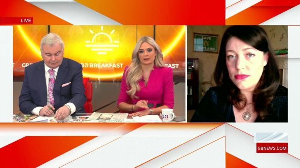 Starmer 'offers to host' crunch Ukraine summit as European leaders scramble to counter Trump just days after Scholz walk-out