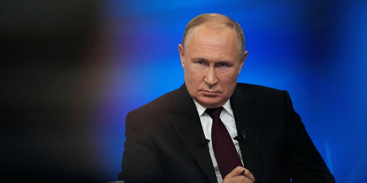NextImg:Tyrant Putin will seize property from anyone who speaks out against Russian invasion of Ukraine
